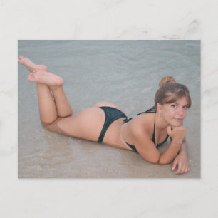 Vacker Babe Bikini Ocean Beach Vykort