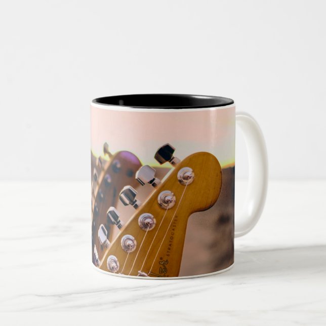 Vacker Bass Guitar Två-Tonad Mugg (Framsida höger)