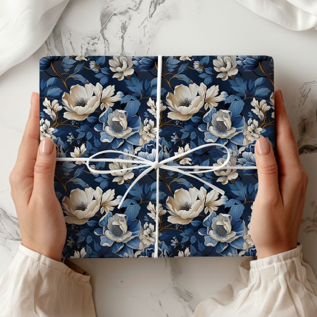 Vacker Blå Elfenbensfärgad Blommig Dekorativ Inpac Presentpapper (Beautiful Blue Ivory Floral Decorative Wrapping Paper)