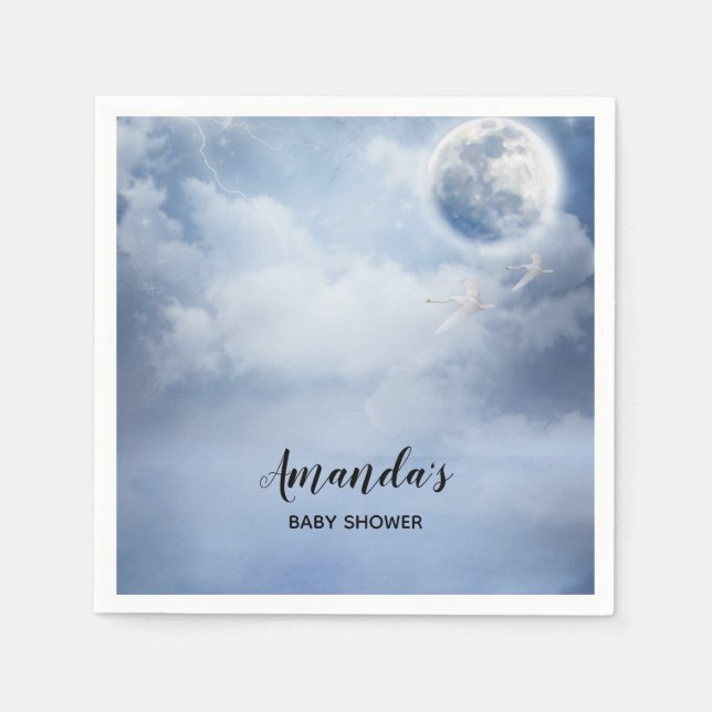 Vacker blå himmel med flygande svanar Baby Shower Pappersservett (Framsidan)