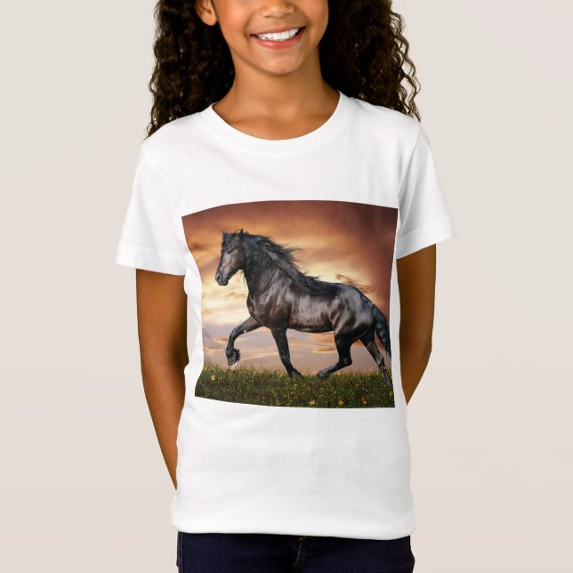 Vacker Black Horse T Shirt (Framsida)