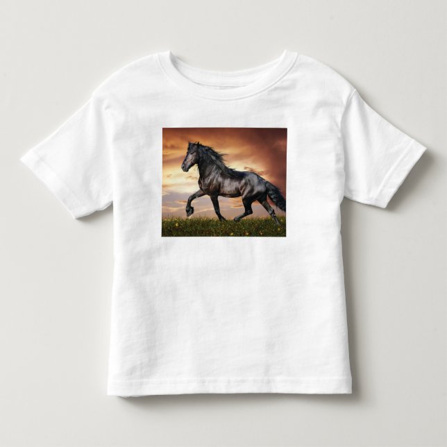 Vacker Black Horse T Shirt (Framsida)