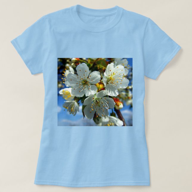 Vacker blommande äppelblomning  t shirt (Design framsida)