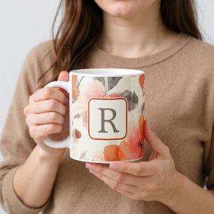 Vacker blommönsterbokstavsmall Monogram Anpassad Jumbo Mugg