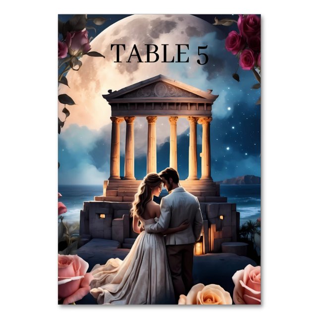 Vacker brud och brudgumme som står vid havet  bordsnummer (Baksidan)