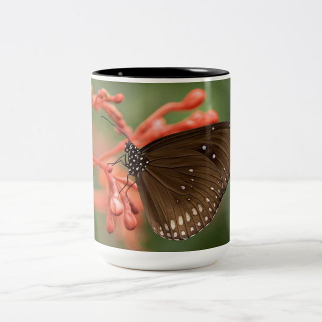 Vacker Butterfly Coffee Mugg (Center)