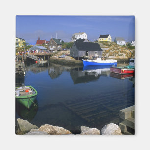 Vacker by Peggy's Cove med hamn Magnet