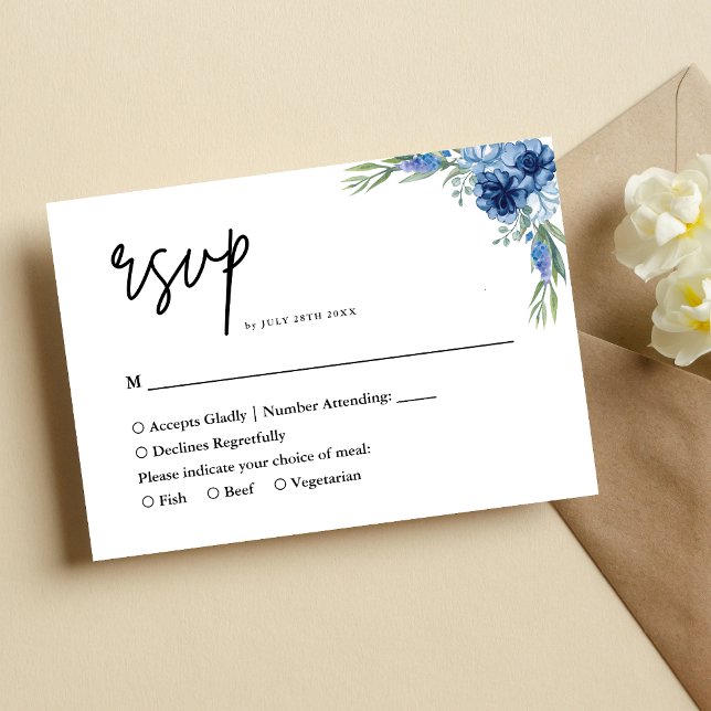 Vacker dammig blå blomklänning för bröllop OSA kort (Lovely dusty blue floral RSVP card ensures easy guest replies with elegant wedding charm)