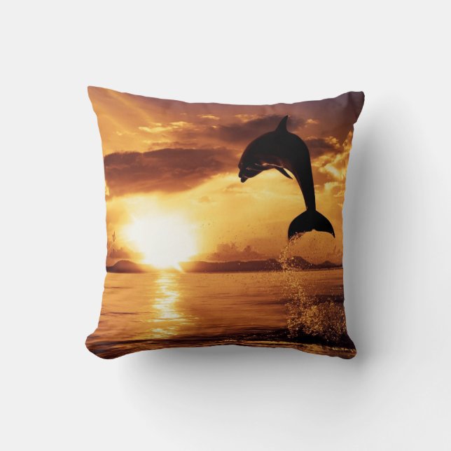 Vacker delfin i Sunset Dekorativ kudde (Framsida)