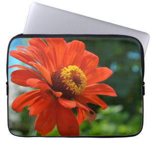 Vacker elegant orange blommande blomma laptop sleeve