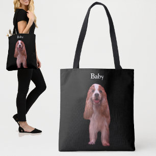 Vacker engelsk Cocker Spaniel hund på svart Tygkasse