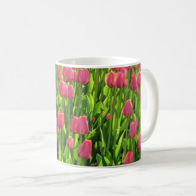 Vacker fält av rosa tulpaner kaffemugg (Framsida höger)