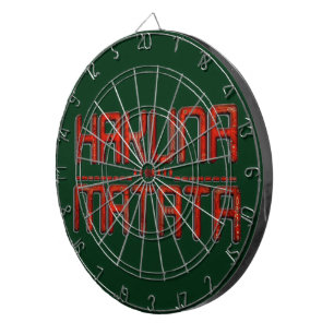 Vacker Fantastisk Embossed Red Hakuna Matata Text Darttavla