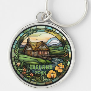 Vacker Faux Stached Glass Ireland Souvenir Rund Silverfärgad Nyckelring