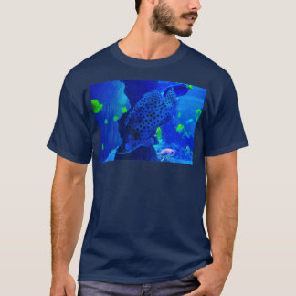 vacker fisk i havet t shirt