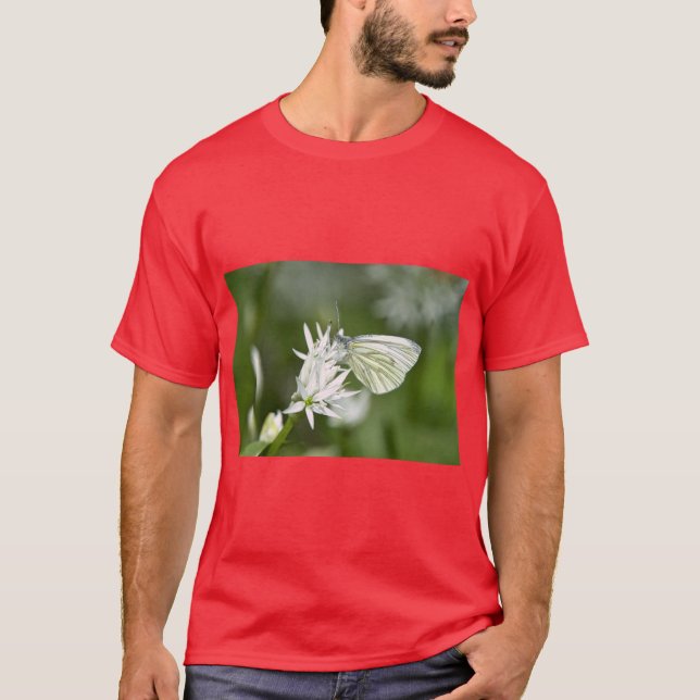 Vacker Fjäril – Naturens Elegans T-Shirt (Framsida)