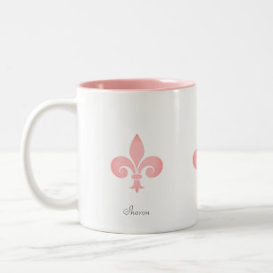 Vacker Fleur-de-lis-blomma i ljust korallrosa Två-Tonad Mugg