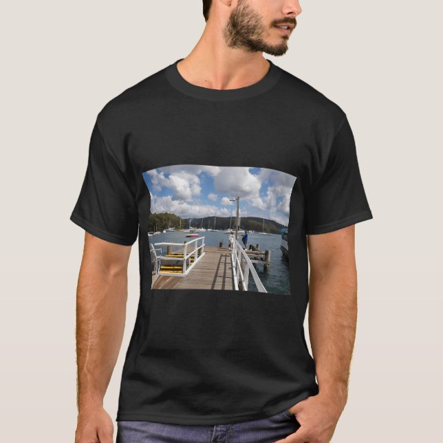 Vacker flicka spelar gitarr t shirt (Framsida)