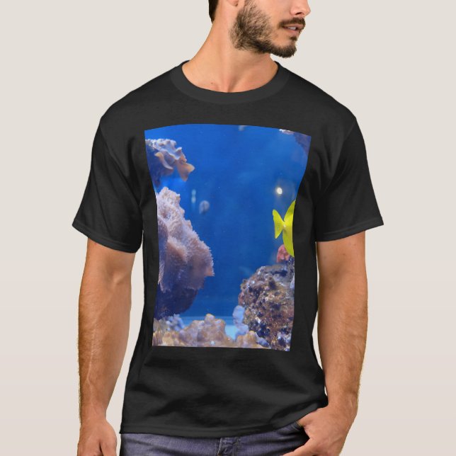 Vacker gul fisk. t shirt (Framsida)