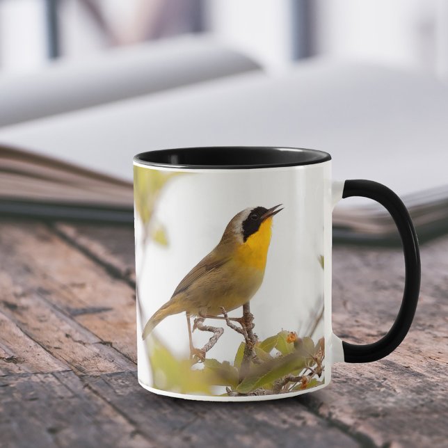 Vacker, gul, sångare Songbird Mugg (Common Yellowthroat Warbler on Branch 11 oz Coffee Mug Cover Photo.)