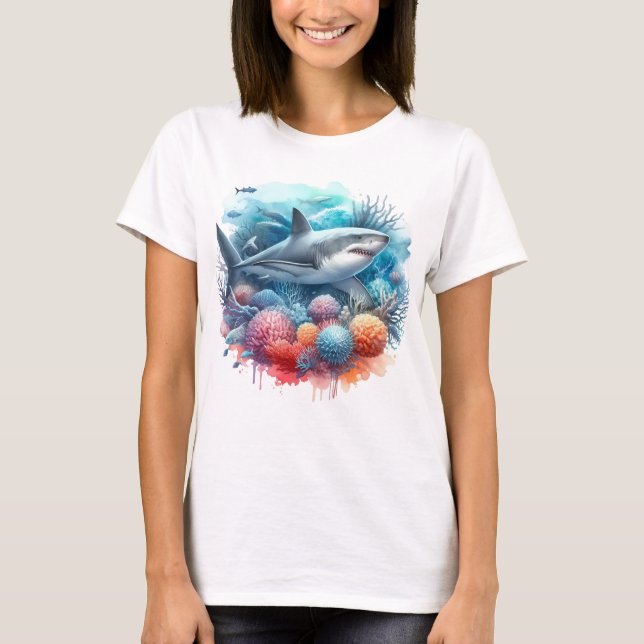 VACKER HAJ I HAVET MED FISK OCH KORALL T SHIRT (Framsida)