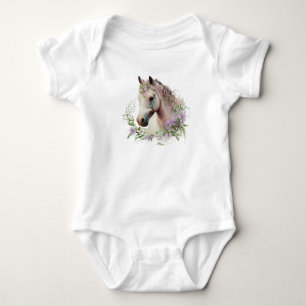 Vacker häst med blomsterkrans t shirt