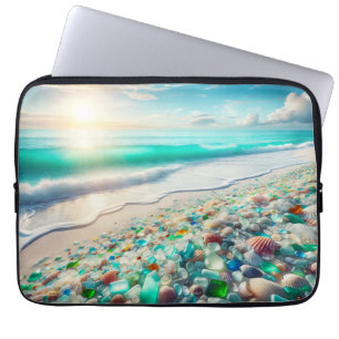 Vacker havsstrand med sjöglas laptop fodral