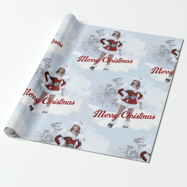 Vacker julkvinna över Vinter Snö Presentpapper (Utrullad)