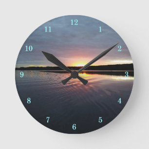 Vacker Kensington Sjö Sunrise Wall Clock Rund Klocka