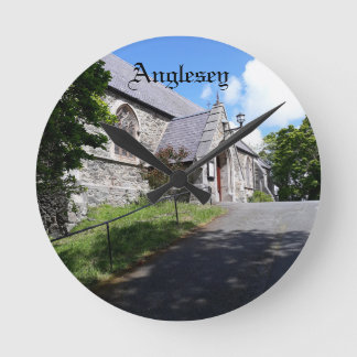 vacker kyrkklocka rund klocka