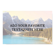 Vacker Lake Moraine & Berg Anpassad Text