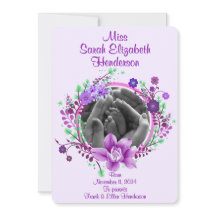 Vacker lila blomfoto födelseannonsering