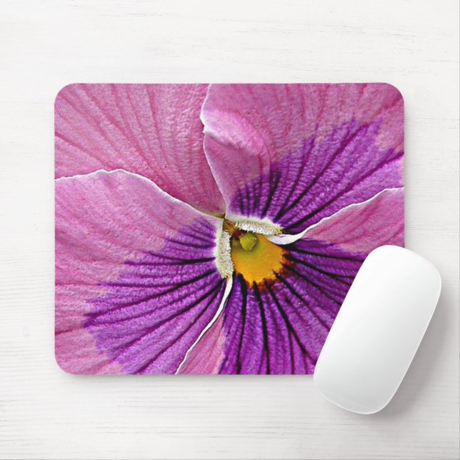 Vacker lila purpur rosa pensé blomsterdesign musmatta (Med mus)