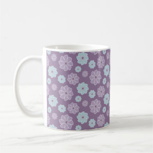Vacker lila violett och blå blommönster kaffemugg