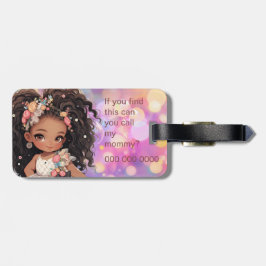 Vacker liten flicka bagagebricka