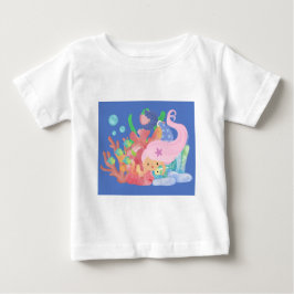 Vacker mermaid med ROSA HÅR som leker och kramar e T Shirt