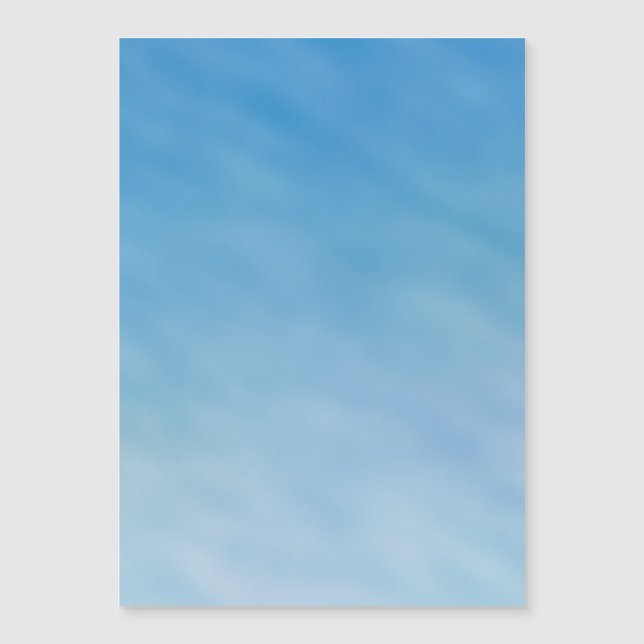 Vacker mjuk blå himmel med drömlika moln (Framsida)