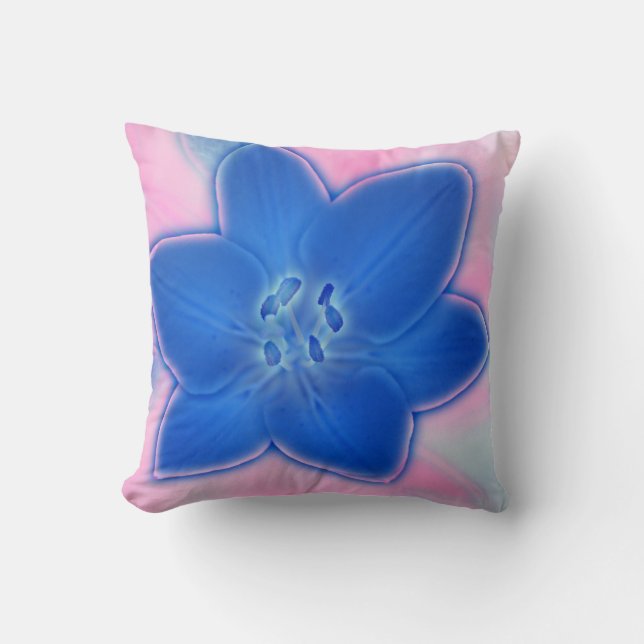 Vacker Neon Blue Lily Flower Pillow Cushion Kudde (Framsida)