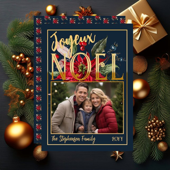 Vacker Poinsettia och Bär God Jul Julkort ("Joyeux Noël" French "Merry Christmas" Faux Foil and Blue Poinsettia | Berries Flat Greeting Card)