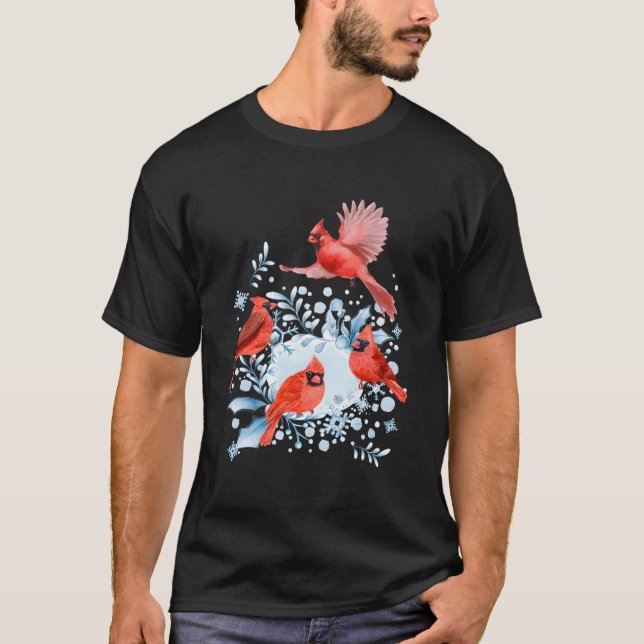 Vacker Red Cardinal Birds Winter Scene Christma T Shirt (Framsida)