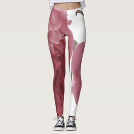 Vacker ro med underbar rosa färg och regndroppar leggings