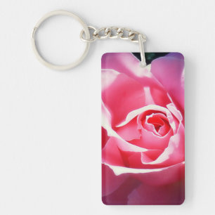 Vacker rosa ros akrylnyckelring