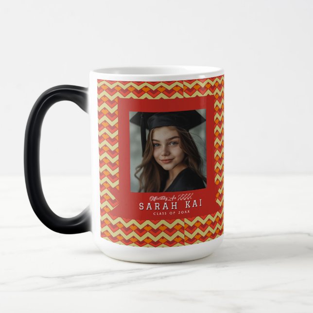 Vacker sicksackig tryckt examen kaffe magisk mugg (Vänster)