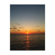 vacker sjösolnedgång gult orange röd