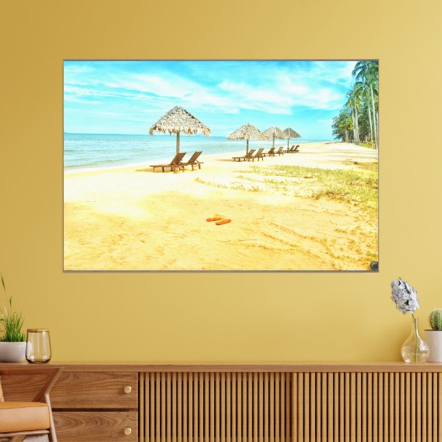 Vacker strand med sovande paraply Espresso Canvastryck (Insitu (Vardagsrum))