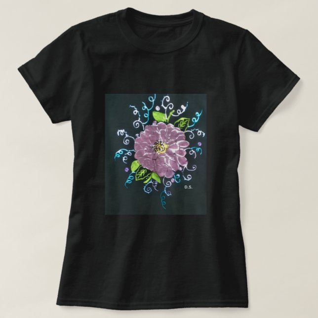 Vacker svart t-shirt med vacker blomma och virvlar (Design framsida)