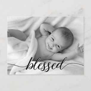 Vacker svart-vit babyfoto för födelseannonsering meddelande vykort