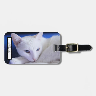 Vacker vit katt/Lägg till ditt husdjurs foto Bagagebricka
