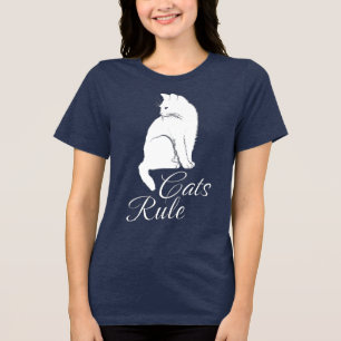Vacker vit sittande katt med "Katter härskar"-text T Shirt