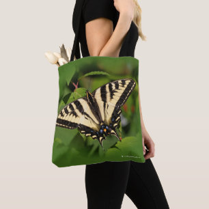Vacker Western Tiger Swallowsvansen Butterfly Tygkasse